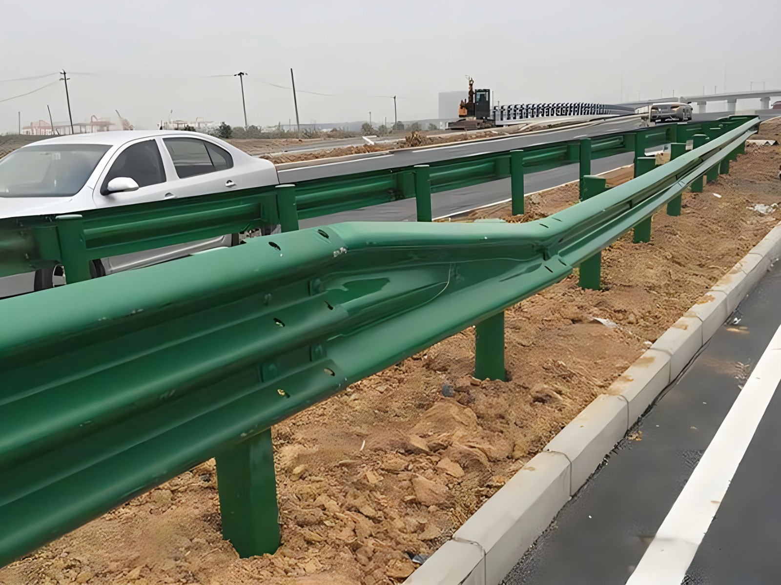 玉溪高速波形护栏板日常维护方案确保道路安全新举措